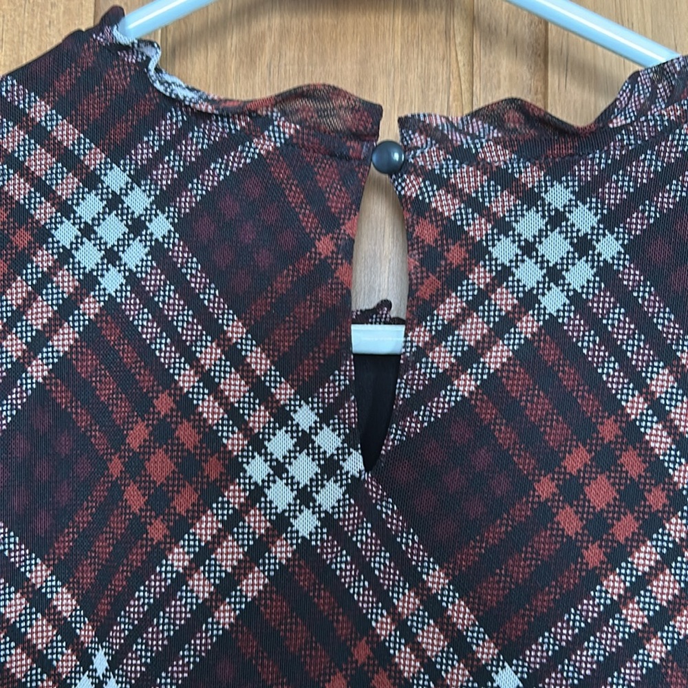 Ladies top - Picture 5 of 6